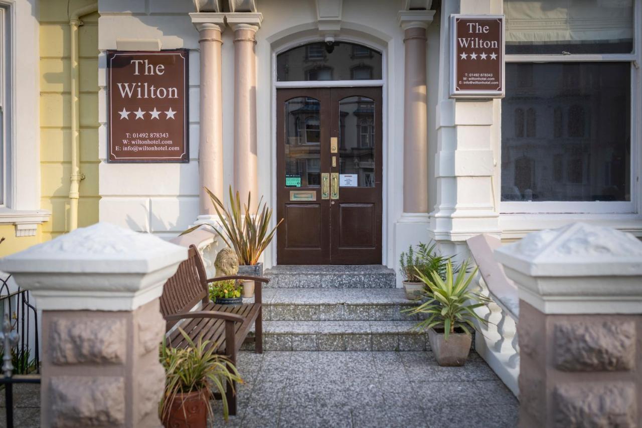 Hotel The Wilton Llandudno Esterno foto