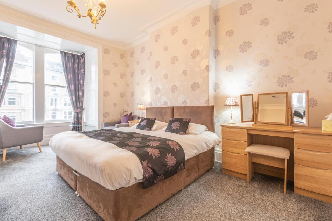 Hotel The Wilton Llandudno Esterno foto